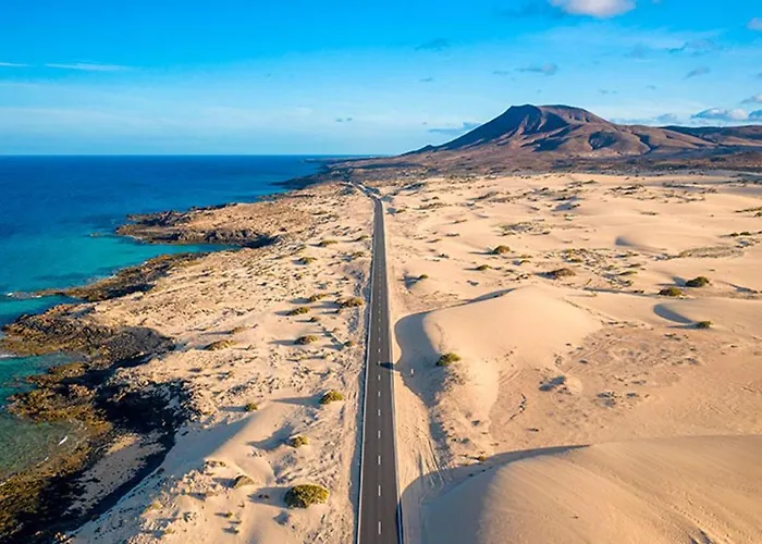 1-bed Sleeps 2 Garden & Pool Access