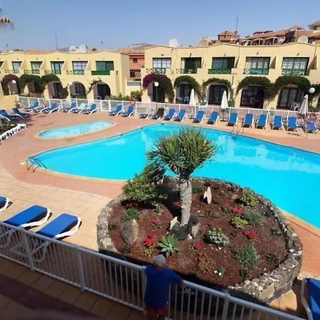 1-bed Sleeps 2 Garden & Pool Access Caleta De Fuste