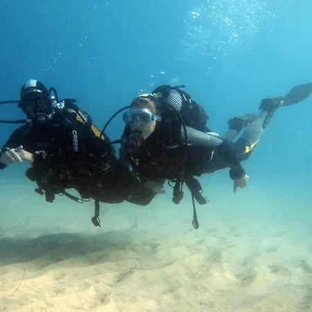 1-bed Sleeps 2 Garden & Pool Access * Caleta De Fuste